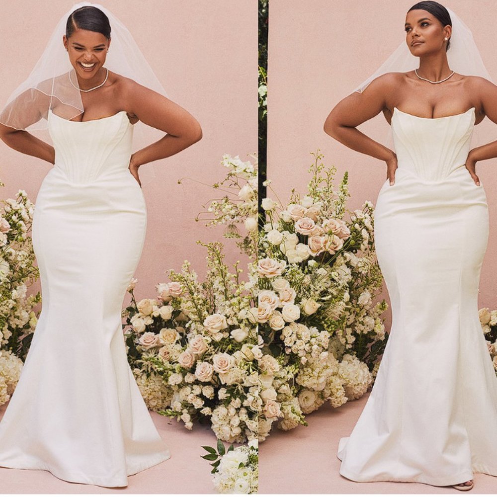 HOUSE OF CB 'Ines' Ivory Strapless Corset Bridal Gown NWOT